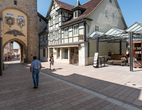 Bücherecke am Torturm Marktstraße Marbach a. N.